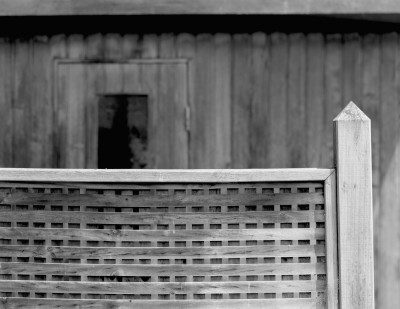 230002_Sauna_Fence_FP4_250mm_F8_125_10mm_Fall_Orange_Filter_004_Web.jpg